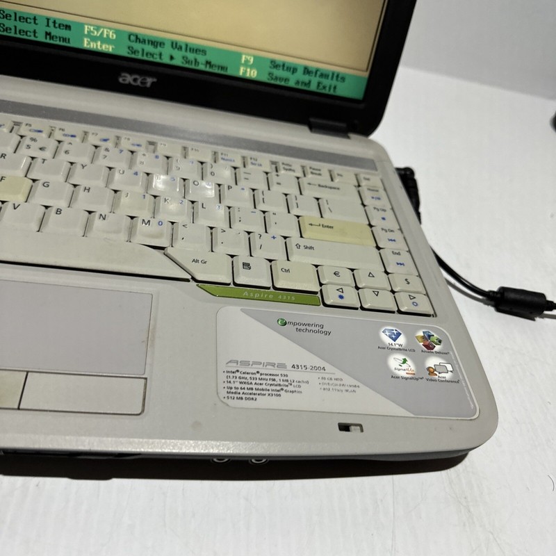 Acer Aspire 4315 14" Laptop Intel Celeron 530 1.5gb Ram 80gb HDD Boots Bios gallery