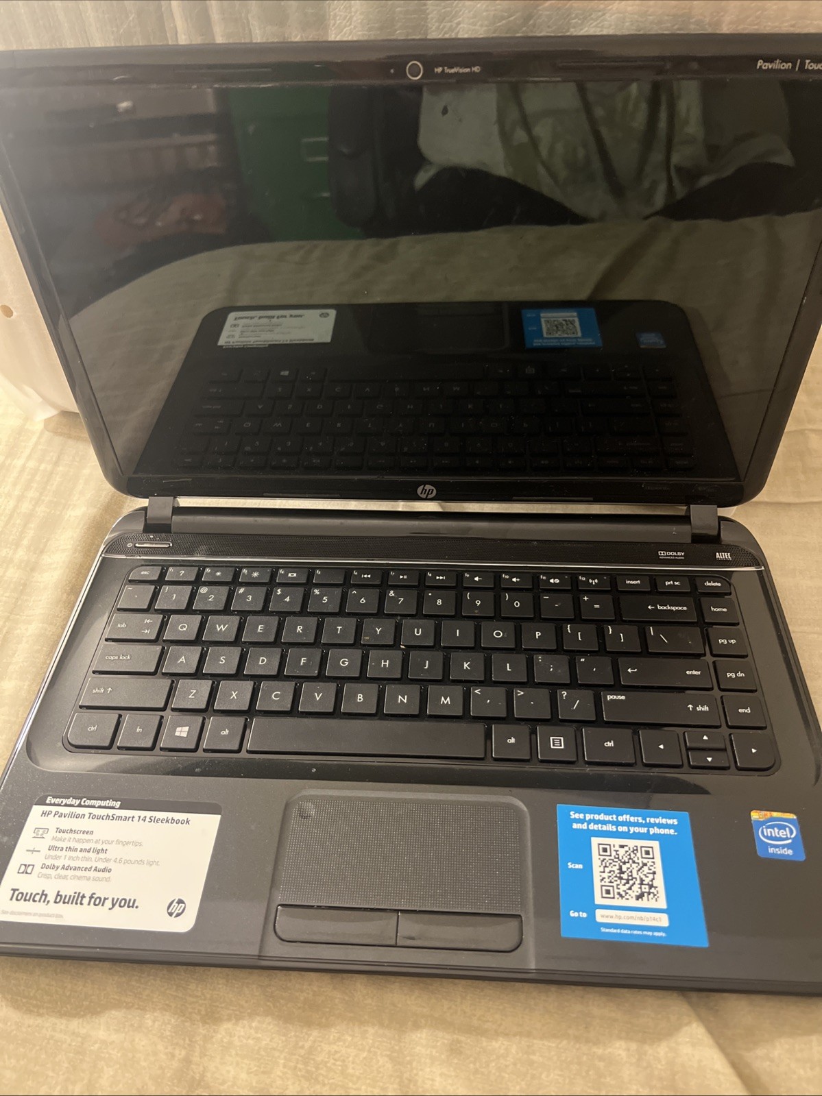 HP Pavilion TouchSmart 14 Sleekbook - Broken Screen gallery