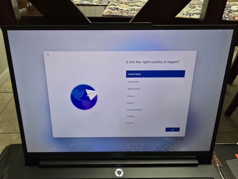 Lenovo Legion Pro 7i 16" OLED 240hz Core Ultra 9 275HX 32GB 1TB RTX 5080 Laptop gallery