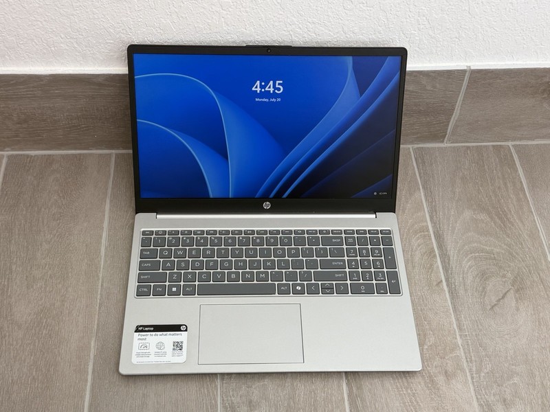 HP 15-FD0586NR 15.6" Touch Laptop Core i5-1334U 8GB RAM 256GB NVMe SSD Win-11 gallery