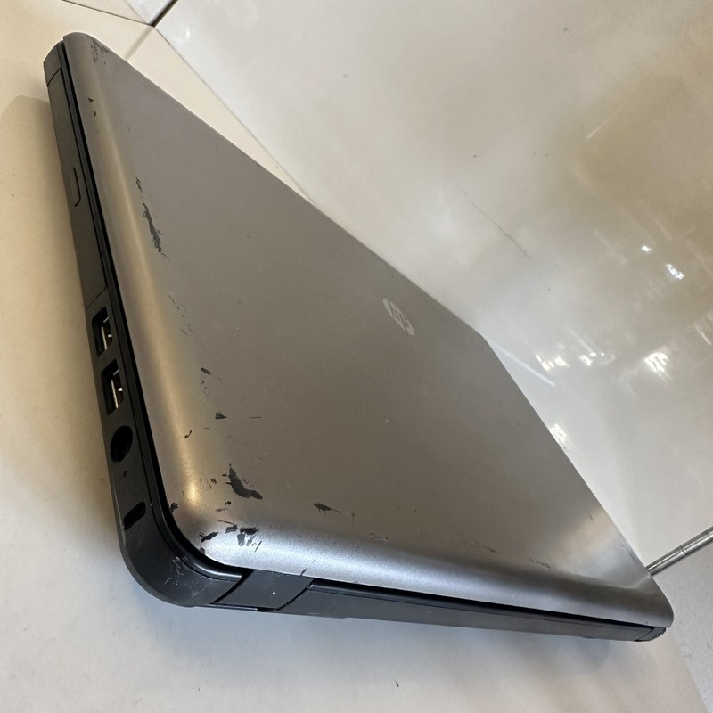 15.6” HP 635 Notebook Laptop AMD 1GB RAM NO HDD Scraps/Salvage gallery