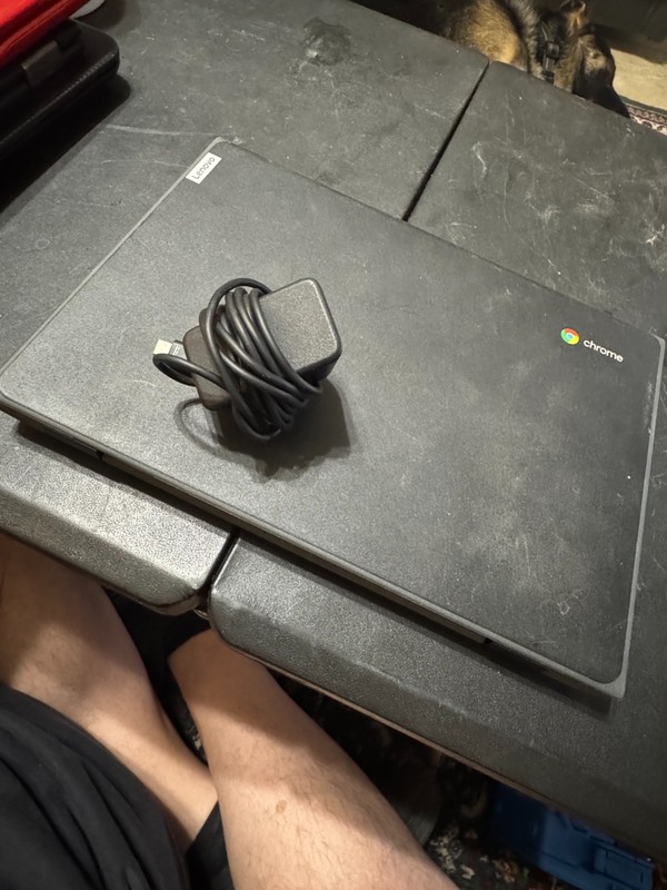 Lenovo Chromebook 100e 2nd Gen Black w/Charger for parts not working gallery