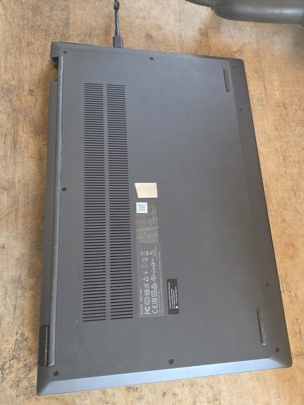 Lenovo Ideapad 5 15.6'' (512GB SSD Intel Core i7-1165G7 4.7GHz 16GB RAM)... gallery