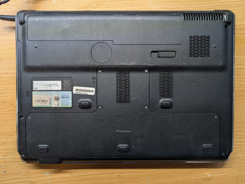 HP Pavilion dv7 Laptop AMD Turion II 2.20GHz 4GB RAM 500GB HDD Windows Vista gallery
