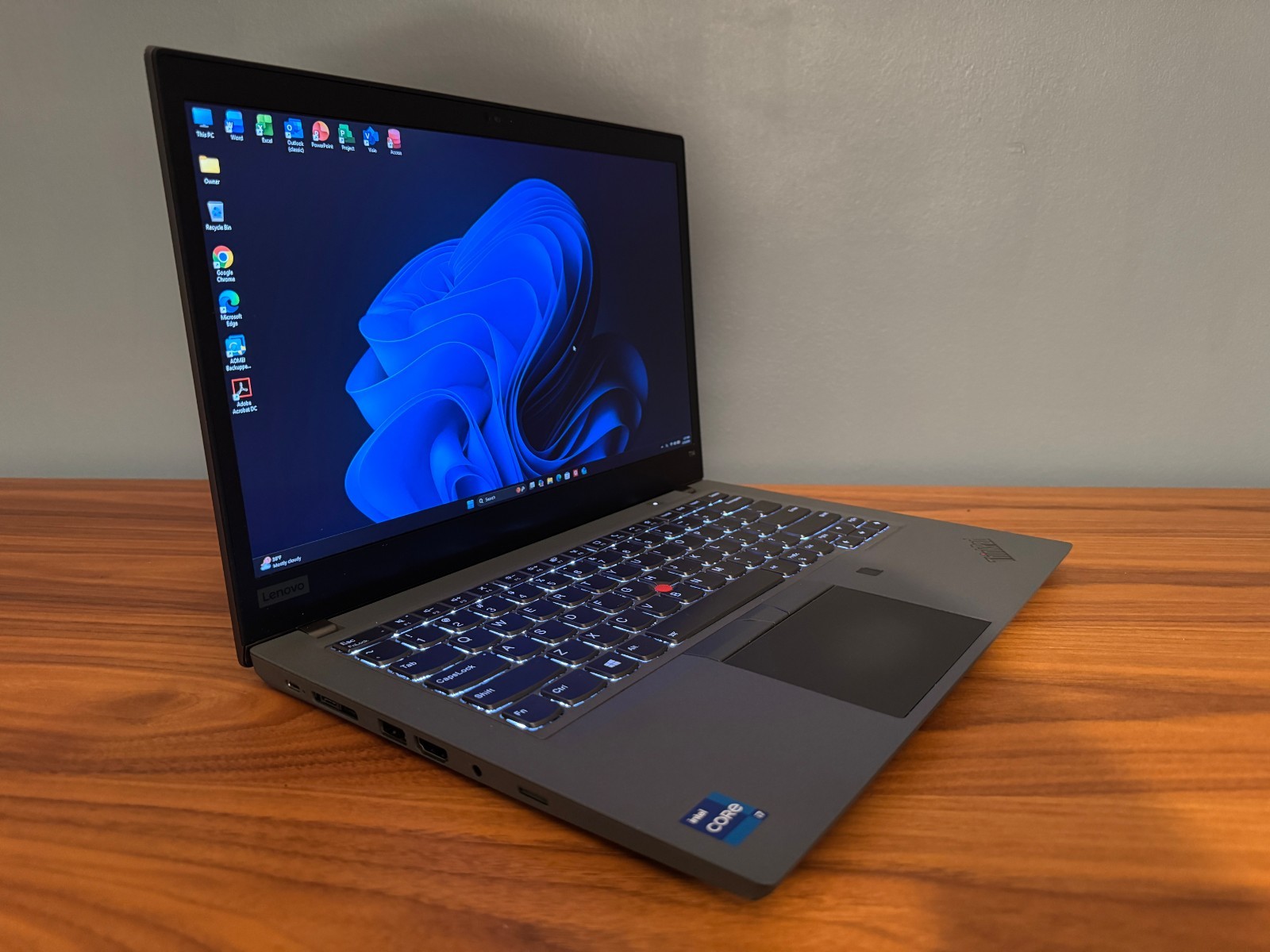 Lenovo Thinkpad T14 Gen 2 Touchscreen Laptop Intel Core i7-1165G7 512GB W11 Pro gallery