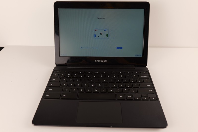 Samsung (XE500C13) ‎1.6 GHz Intel Dual Core 11.6 Inch Display Chromebook w/Power gallery