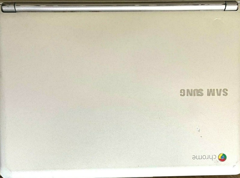 Samsung Laptop Chromebook XE303C12-A01US, Dual-Core 1.7GHz 2GB 16GB gallery