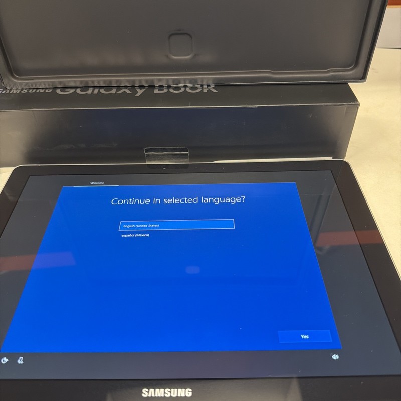 Samsung Galaxy Book 12”SM-W728VQ I5-7200/8G/256G S Pen With Keyboard Cover gallery