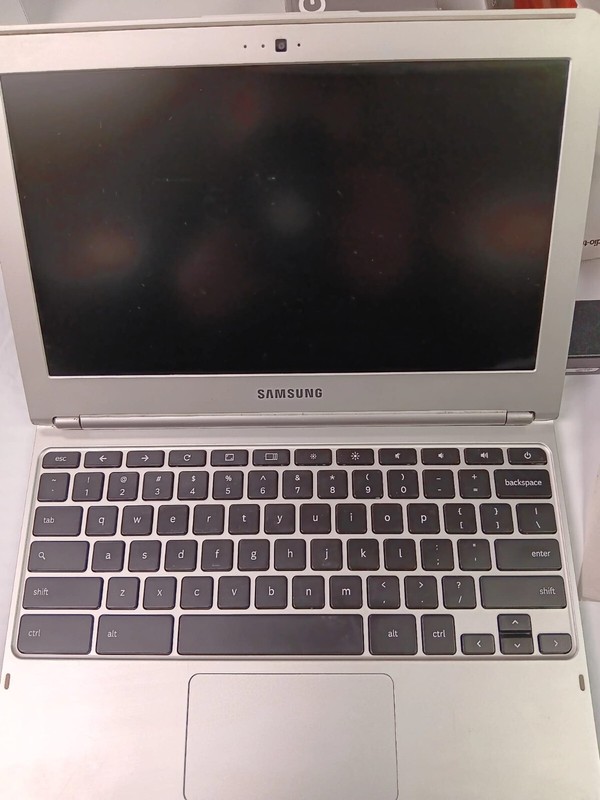 Samsung Chromebook XE303C12 11.6" Laptop Notebook Intel 2GB Ram 16GB SSD WiFi. gallery