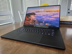 ASUS ProArt P16 4K OLED Touch (Ryzen AI 9 HX 370, 32GB/1TB SSD, RTX 4060) Black