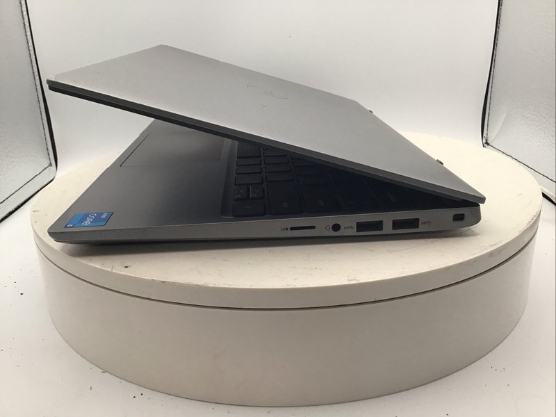 Dell Latitude 3320 13" Laptop i5-1135G7 8GB RAM 256GB SSD Windows 11 Pro Used RD gallery