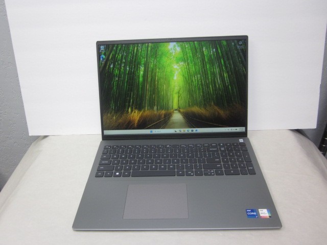 Dell Vostro 16 5630 I7-1360P @ 2.2GHz 1TB 16GB WIN11PRO