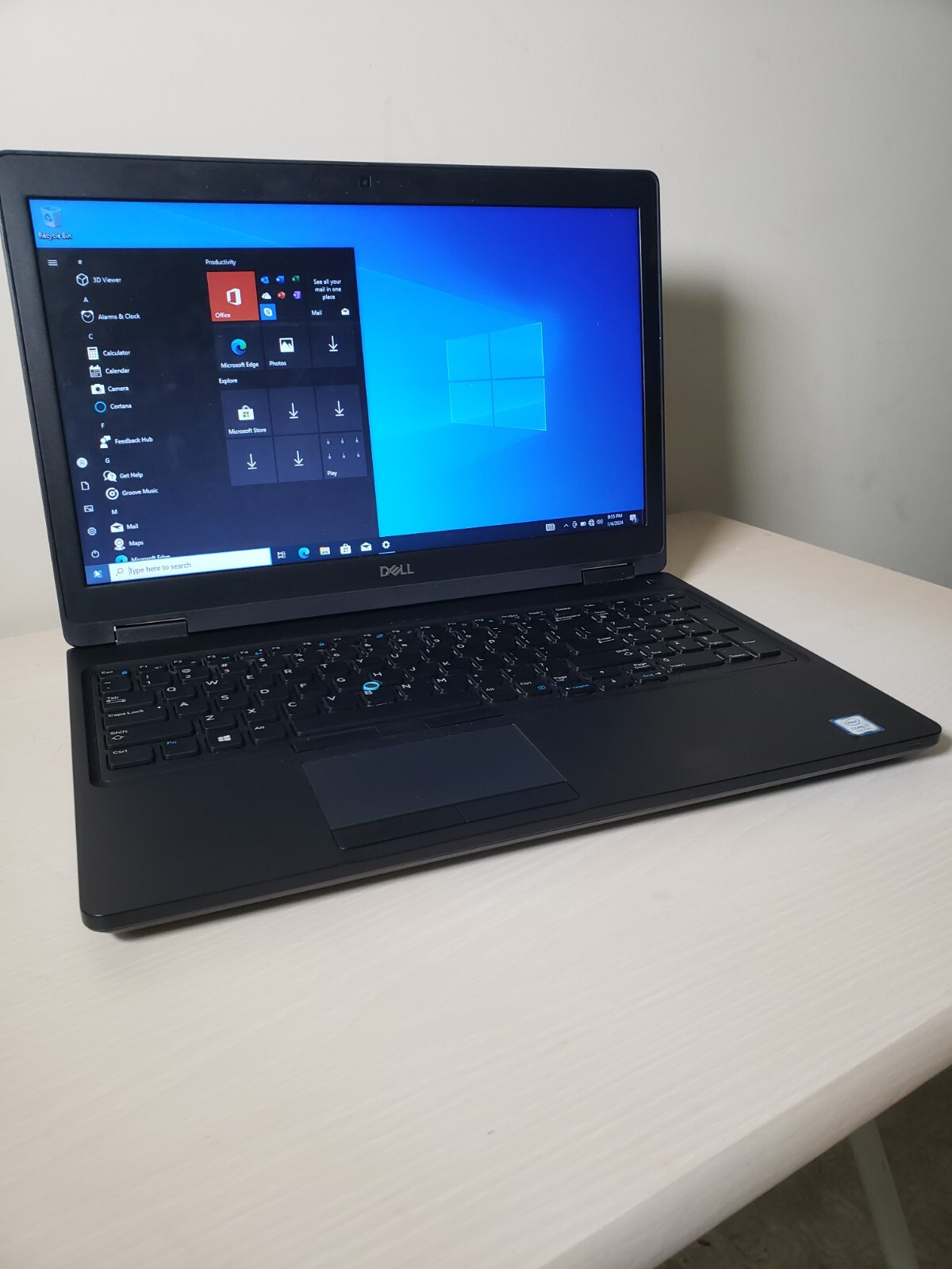 Dell Precision 3530 15'' (32GB RAM, 1TB SSD Intel Core i7-8750H 2.2GHz) Laptop gallery