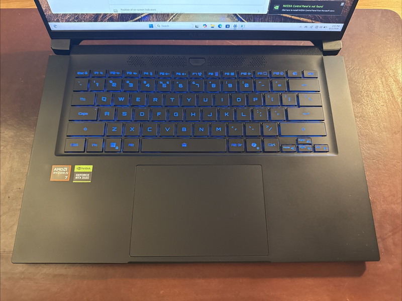 GIGABYTE Aero x16 - AMD Ryzen AI 7 350 - 32GB RAM 1TB SSD - RTX 5070 gallery