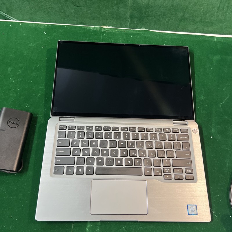 Dell Latitude 7400 2-in-1 14" FHD Touch i5-8350 16GB 256gb SSD IR Cam FPR W11P gallery