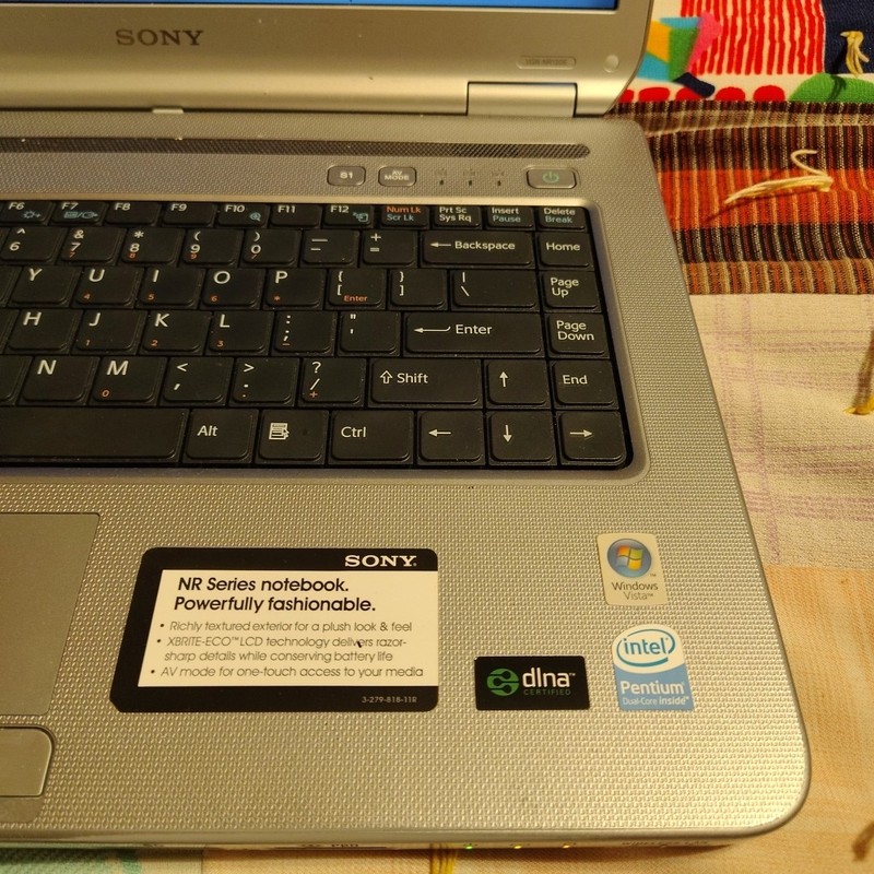 Sony VAIO Model PCG-7Z2L Silver 15.4" Notebook Laptop – Powers On **READ DESC* gallery