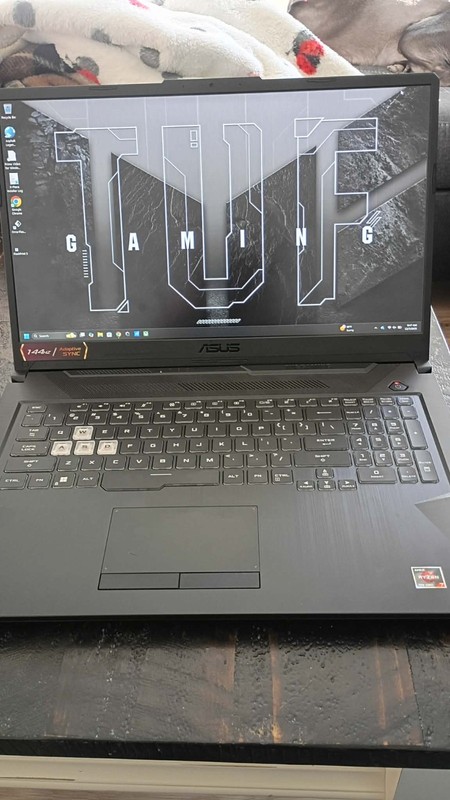 ASUS TUF A17 2025 - 17.3″ FHD AMD RTX20500 Ryzen 7 7435HS/8GB/512GB SSD gallery