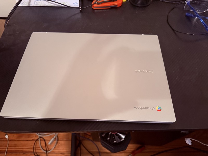 Samsung Galaxy Chromebook Go 14" 32GB XE345XDA Silver Only - Read gallery