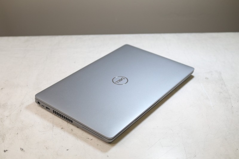 Dell Latitude 5511 Intel Core(TM) i7-10850H CPU 2.70GHz-16GB RAM-1TB NVMe-NO OS gallery
