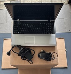 MSI MS-1688 Notebook Laptop Untested Parts Dispenser Complete