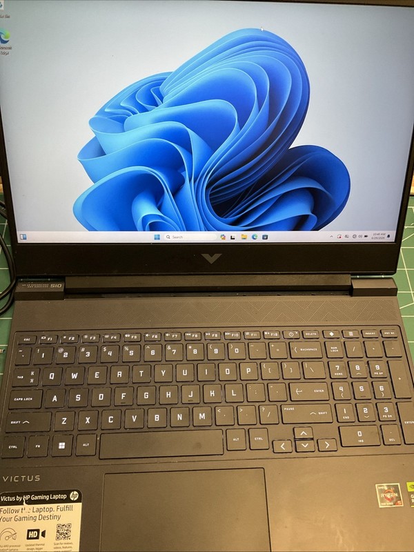 HP Victus 15 15.6" AMD RYZEN 5 3.2GHz 16GB 512TB RTX 2050 4GB gallery
