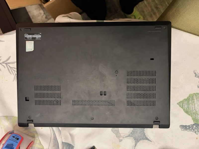 Lenovo ThinkPad P14s Gen1 Workstation AMD Ryzen 7 Pro 4750U 1.7GHz 16GB 512GB gallery