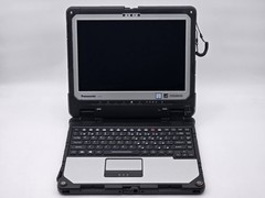 Panasonic ToughBook CF-33 MK1 2-in-1 12″ 2160 x 1440 Touch I5-7300U 16GB