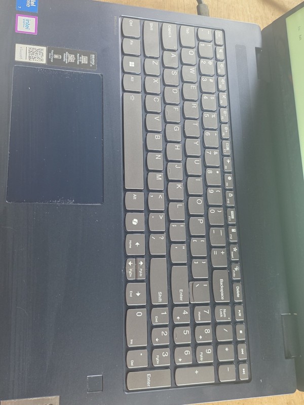 Lenovo IdeaPad Slim 5 16IRU9 2n1 16" Touch , Intel Core 7 150u 16 gb 1tb Good gallery