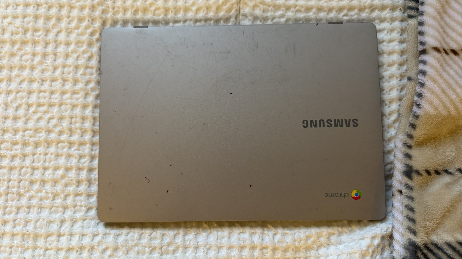 Samsung Chromebook 4 11.6” (32GB, Intel Celeron N4020, 1.1 GHz, 4GB) Laptop gallery