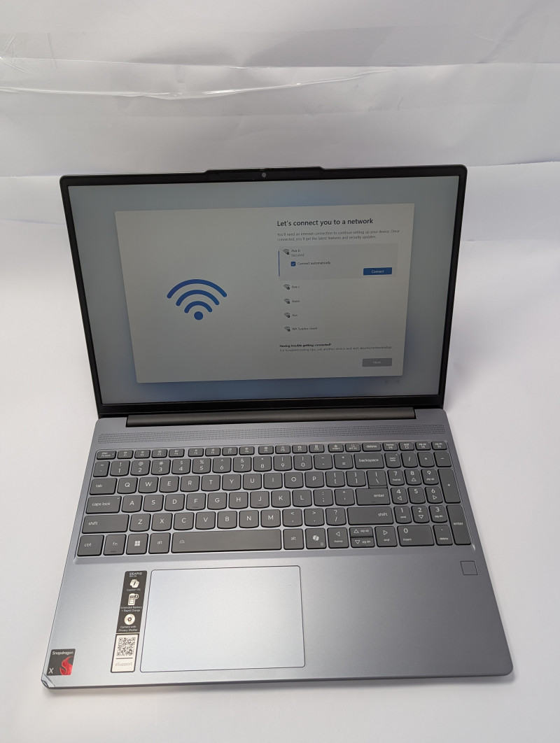 Lenovo IdeaPad Slim 3x Snapdragon X 16GB RAM 1TB SSD 15.6" Touch WUXGA 1920x1200 gallery