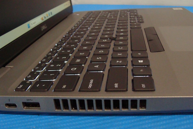 Dell Precision 3551 15.6"FHD i7-10850H NVIDIA P620 2.7GHz 32GB 512GB +Charger gallery