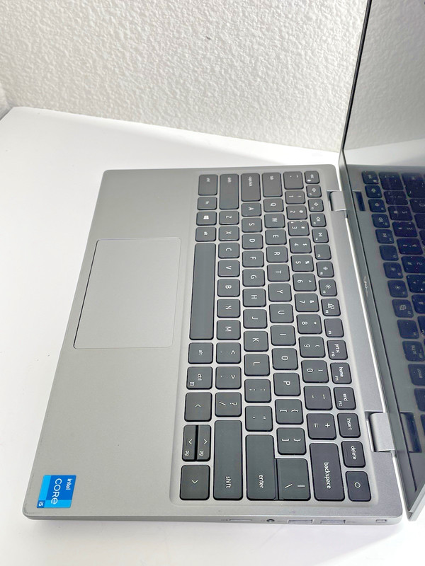 DELL Latitude 3320 i5-1135G7 2.4GHz 8GB RAM 128GB NVMe Win11Pro gallery