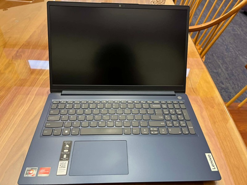 LENOVO IdeaPad 1 15AMN7 gallery