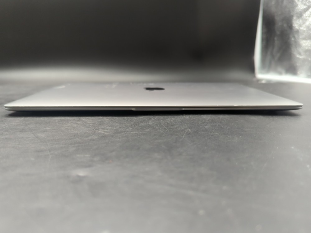 MacBook Air 9,1 A2179: i3 10th Gen: 8GB Ram: 256GB SSD: Sequoia OS: Tested