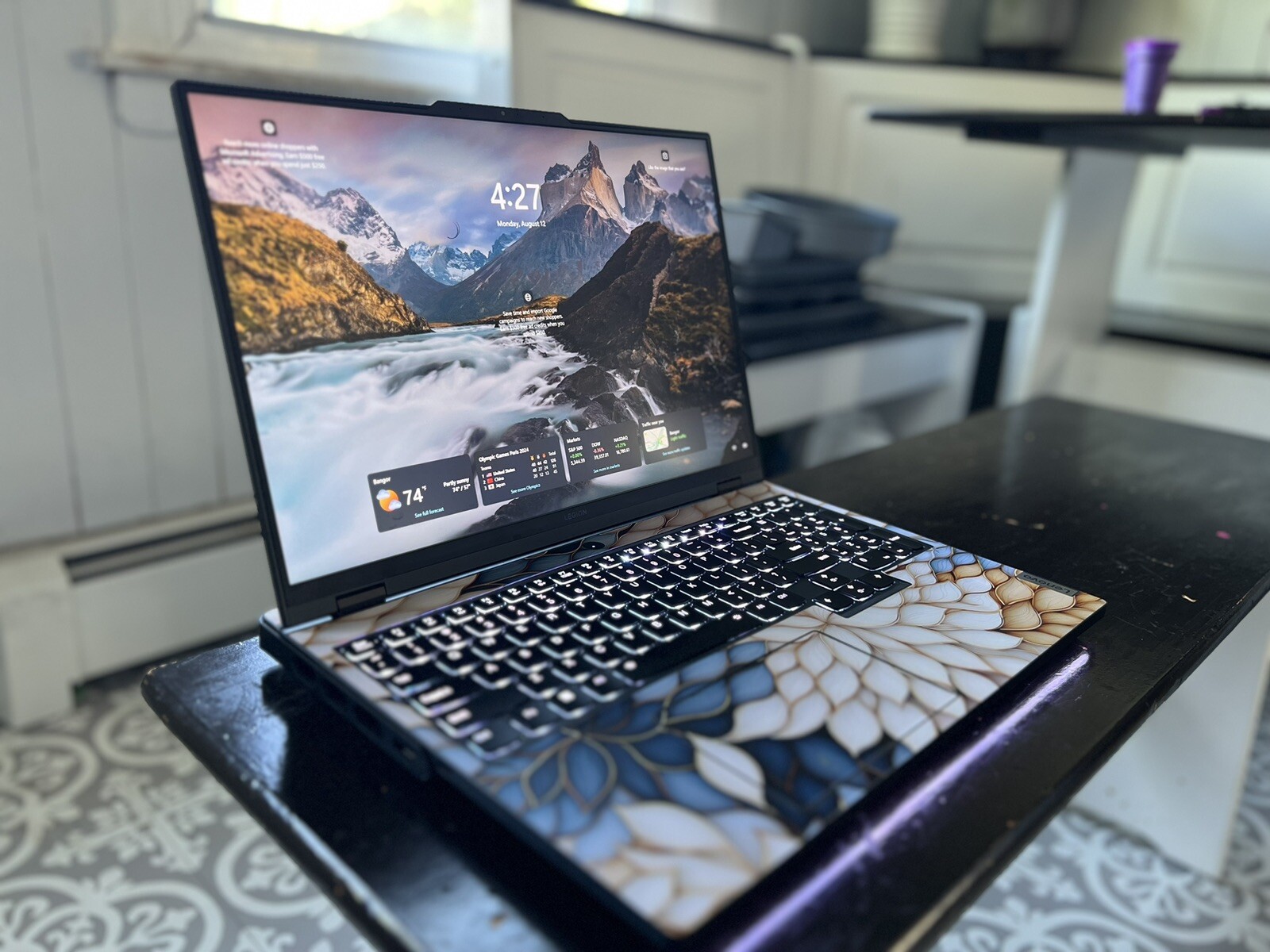 Lenovo Legion Pro 7i 16" (1TB SSD, RTX 4080, i9-13900HX, Gaming Computer PC… gallery