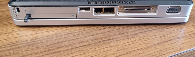 Compaq Presario V2000 AMD Turion 64 @1.8GHz 1GB RAM NO hard drive or power cord gallery