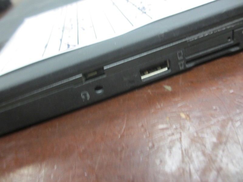 Lenovo ThinkPad X240 i7 4600U 2.10Ghz 8GB Laptop [NO HDD/OS/AC] BAD BATTERY gallery