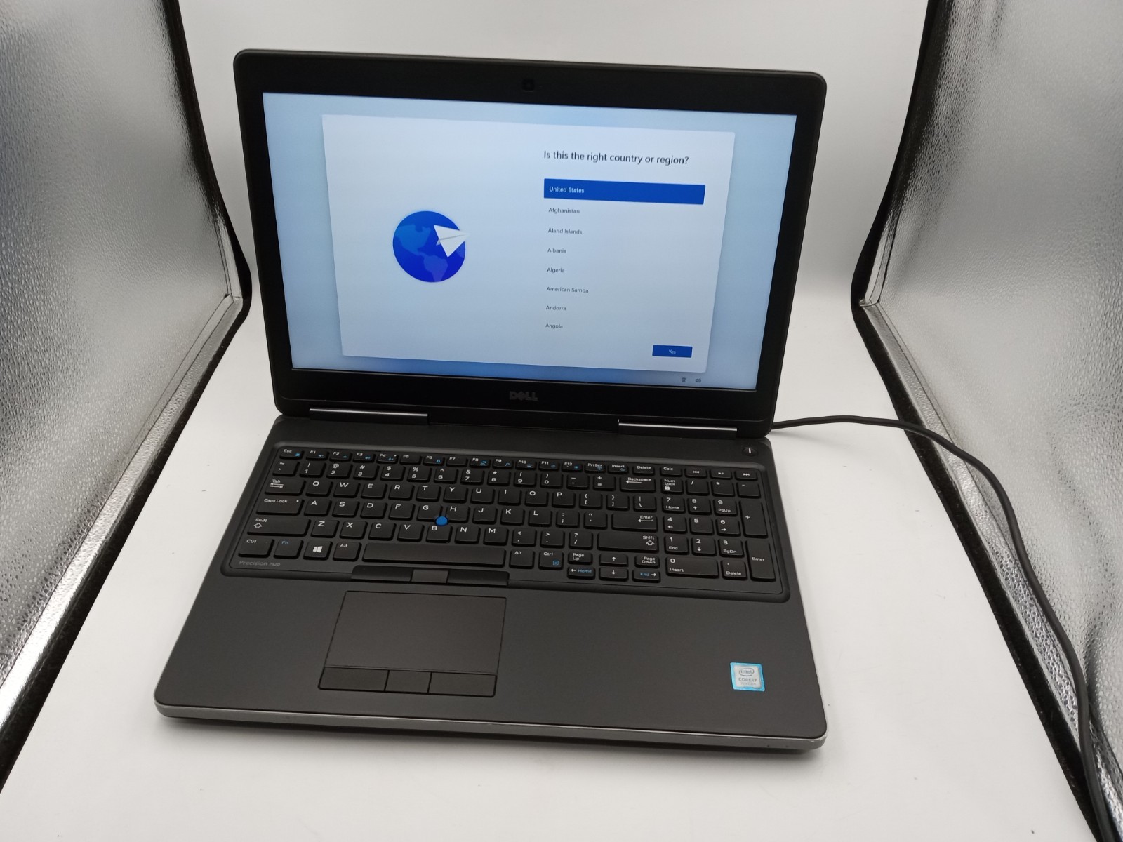 Dell Precision 7520 15.6" i7-7820HQ 4GB RAM 128GB SSD W11 WX4130 *READ* -RR gallery