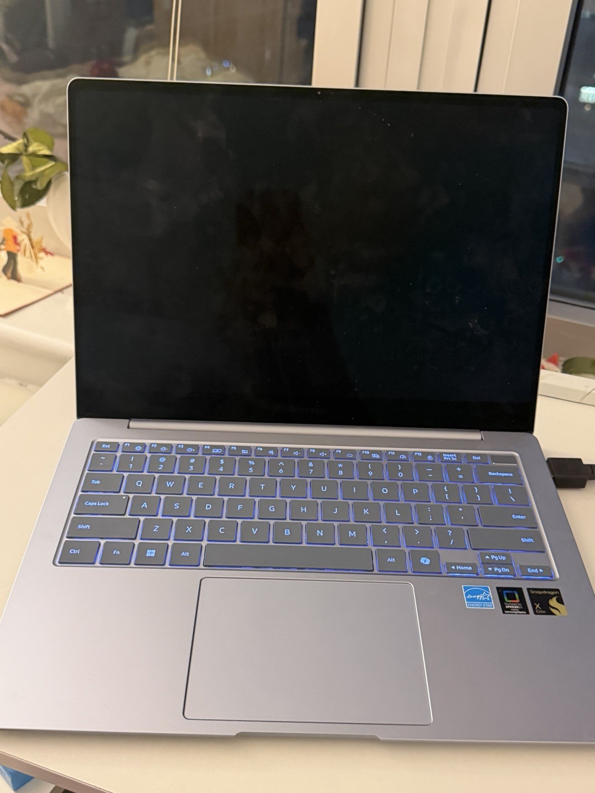 Samsung Galaxy Book4 Edge 14” Snapdragon X Elite – No Internal display gallery