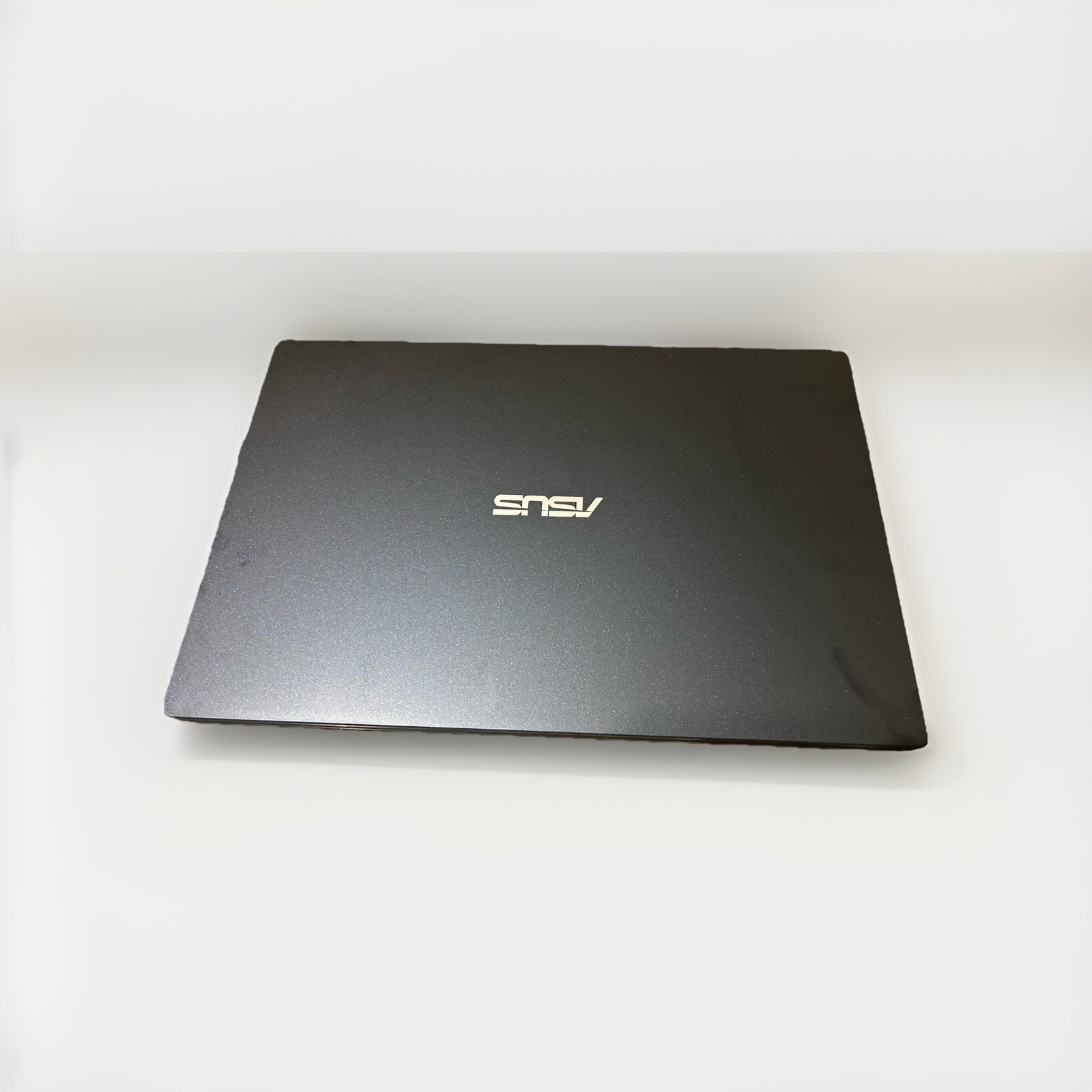 ASUS VivoBook E510 E510MA-RS06 15.6" Celeron N4020 1.1GHz 4GB RAM 256GB SSD gallery