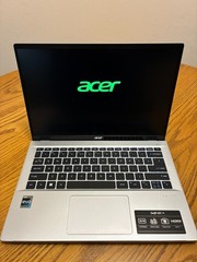Acer Swift Go Intel Evo Thin & Light (SFG14-71T-72QV) Laptop