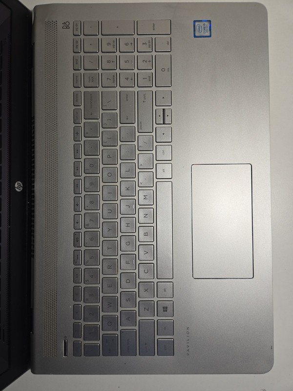 HP Tscr15,6/ i5-8250u/ 8Gb/ ssd 127Gb/Camera/../ Battery Is BAD, NO AC #12 gallery