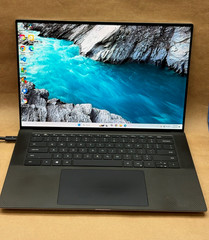Dell XPS 15 9510 11th Gen. Intel Core i9-11900H 2.50GHz 32GB 1TB SSD Laptop