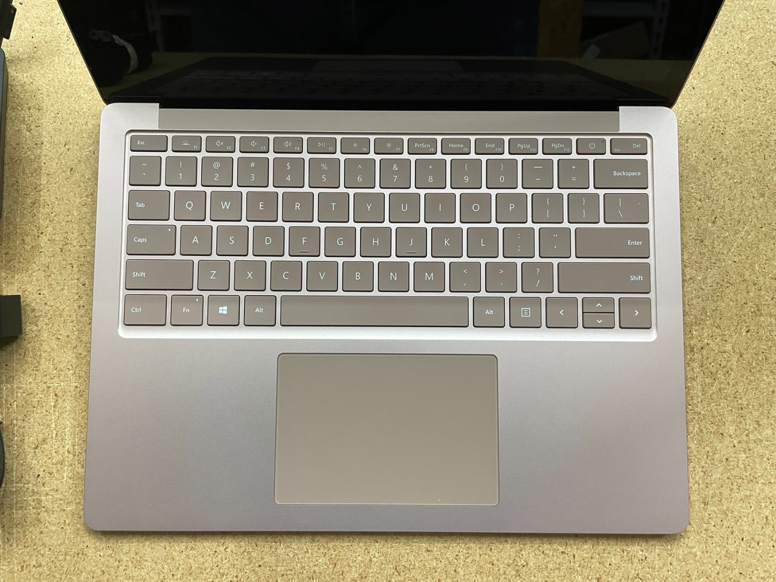 Microsoft Surface Laptop 4 13.5 inch - AMD Ryzen 5-16GB-256GB - Sandstone W11H gallery