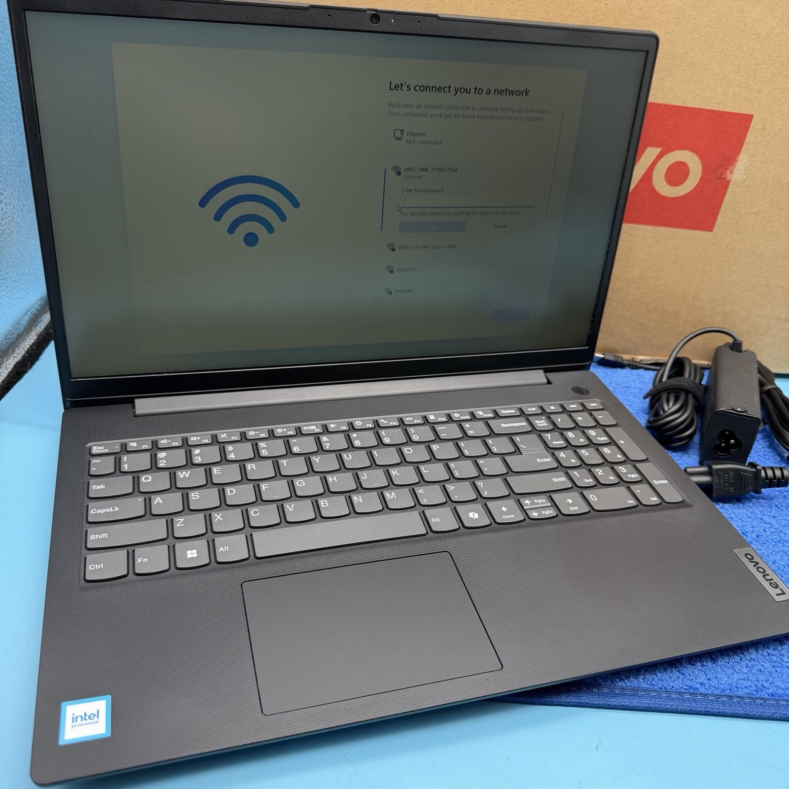 Lenovo V15 G6 ITN, 15" FHD, N150, 8GB RAM, 256GB SSD, Win 11 Pro gallery