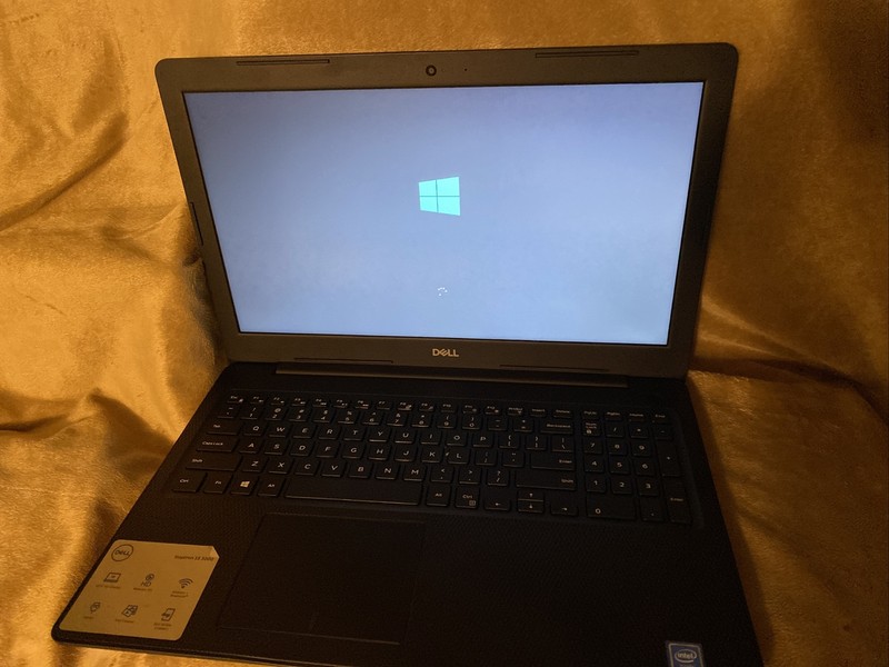 Dell Inspiron 3582 (500Gb Hdd) Intel Celeron N, 1.10 GHz, Intel UHD Graphics... gallery