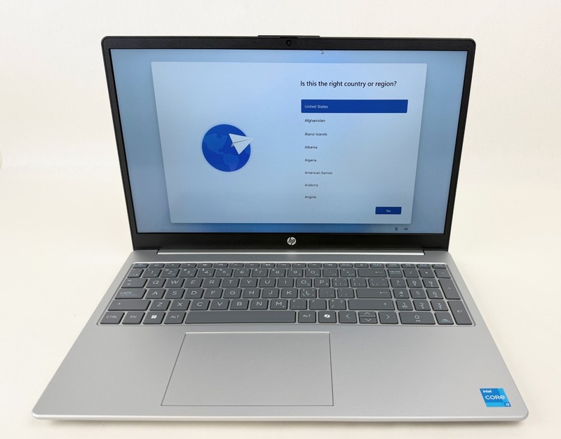 HP 15-fd0083ca 15.6" FHD Touch i3-1315U 16GB 512GB SSD W11H gallery