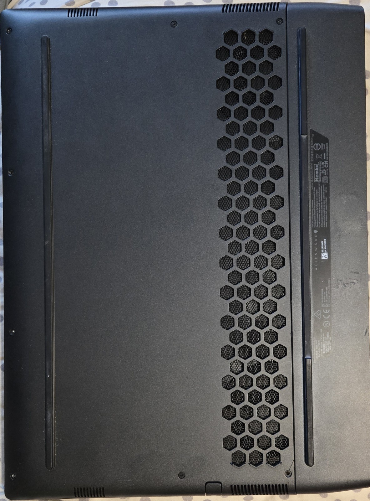 Alienware M17r5 Amd gallery