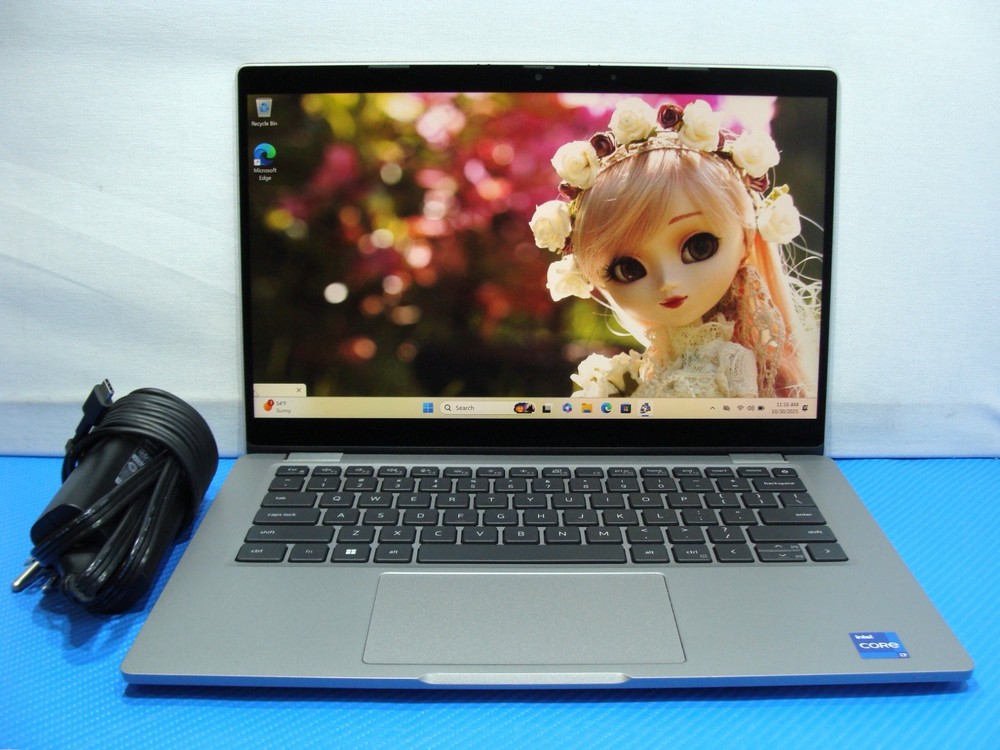 Dell Latitude 5330 13.3"FHD TOUCH i7-1265U 1.8GHz 16GB 512GB SSD W11Pro +Charger