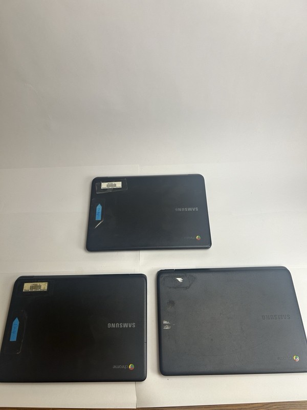 Lot of 3 Samsung Chromebook XE500C13 4GB 16GB PARTS REPAIR #* gallery